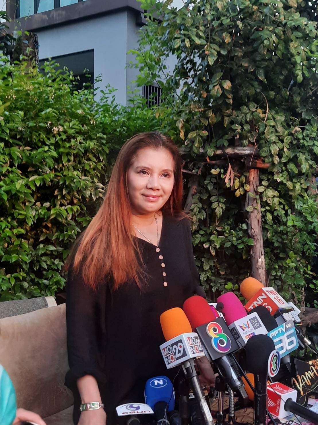 กานต์ วิภากร เปิดใจคดี เสก โลโซ ขอบคุณศาลที่เมตา ยันขอโอกาสให้ฝ่ายชาย กานต์ วิภากร เปิดใจคดี เสก โลโซ ขอบคุณศาลที่เมตา ยันขอโอกาสให้ฝ่ายชาย