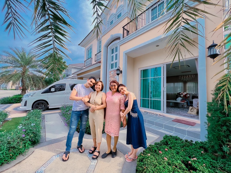 แม่เกตุ โพสต์ซึ้ง เจนนี่ทำทุกอย่างเพื่อครอบครัว ถึงมีวันนี้! แม่เกตุ โพสต์ซึ้ง เจนนี่ทำทุกอย่างเพื่อครอบครัว ถึงมีวันนี้!