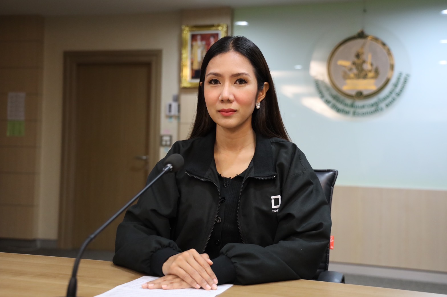 “ดีอีเอส” ย้ำ! พบเห็นเพจต้องสงสัยโกงเงินบริจาคเหตุกราดยิง รีบแจ้งทันที 