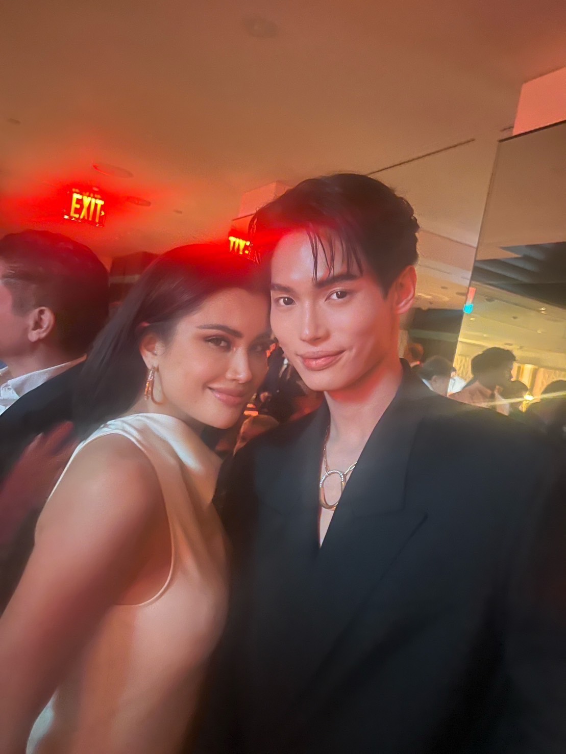 กระทบไหล่คนดัง ปู ไปรยา กับลุคผมสั้น ในงานแบรนด์จิลเวอร์รี่ ระดับโลก