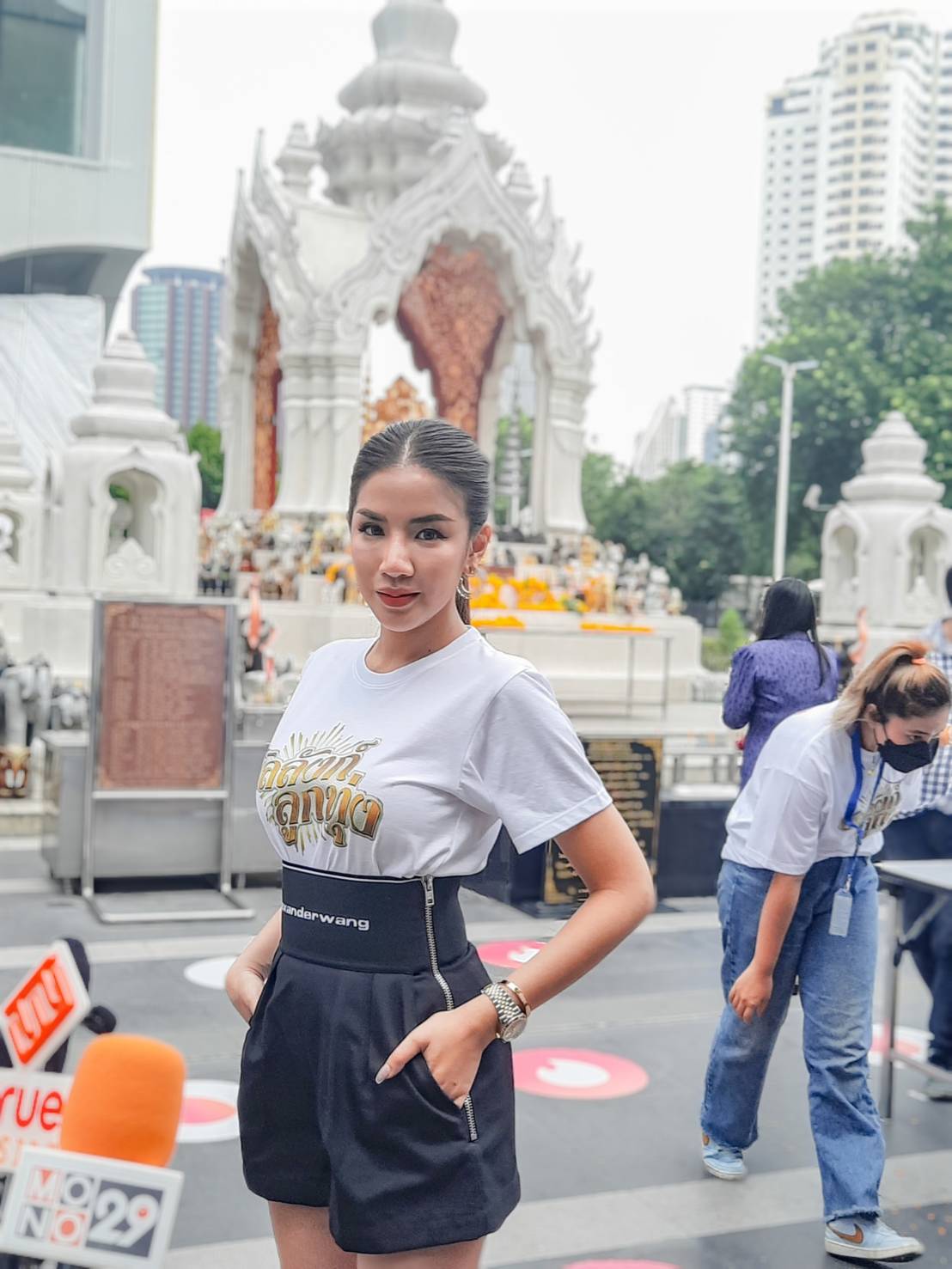 ใบเตย ตัดสินใจไม่ต่อสัญญา ทุ่มเงินซื้อลิขสิทธิ์เพลงทั้งหมดที่เป็นของตัวเอง ใบเตย ตัดสินใจไม่ต่อสัญญา ทุ่มเงินซื้อลิขสิทธิ์เพลงทั้งหมดที่เป็นของตัวเอง