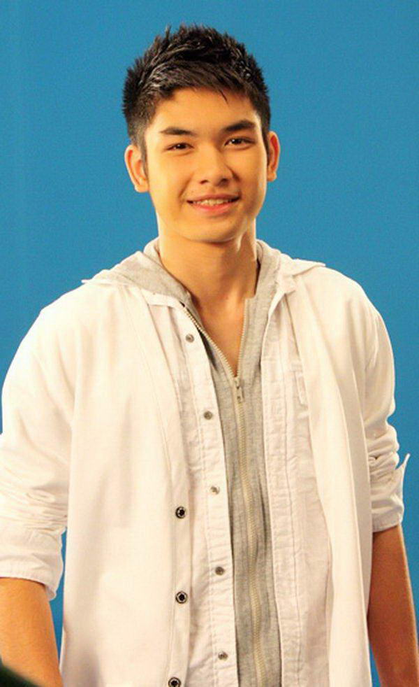 เปิดภาพล่าสุด สิงโต เดอะสตาร์ เป็นข้าราชการหนุ่ม สวมเครื่องแบบสุดเท่ เปิดภาพล่าสุด สิงโต เดอะสตาร์ เป็นข้าราชการหนุ่ม สวมเครื่องแบบสุดเท่