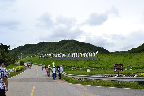 10 ที่เที่ยวเพชรบุรี นั่งรับลมริมหาดชะอำ นอนดูดาวริมเขื่อนแก่งกระจาน 10 ที่เที่ยวเพชรบุรี นั่งรับลมริมหาดชะอำ นอนดูดาวริมเขื่อนแก่งกระจาน