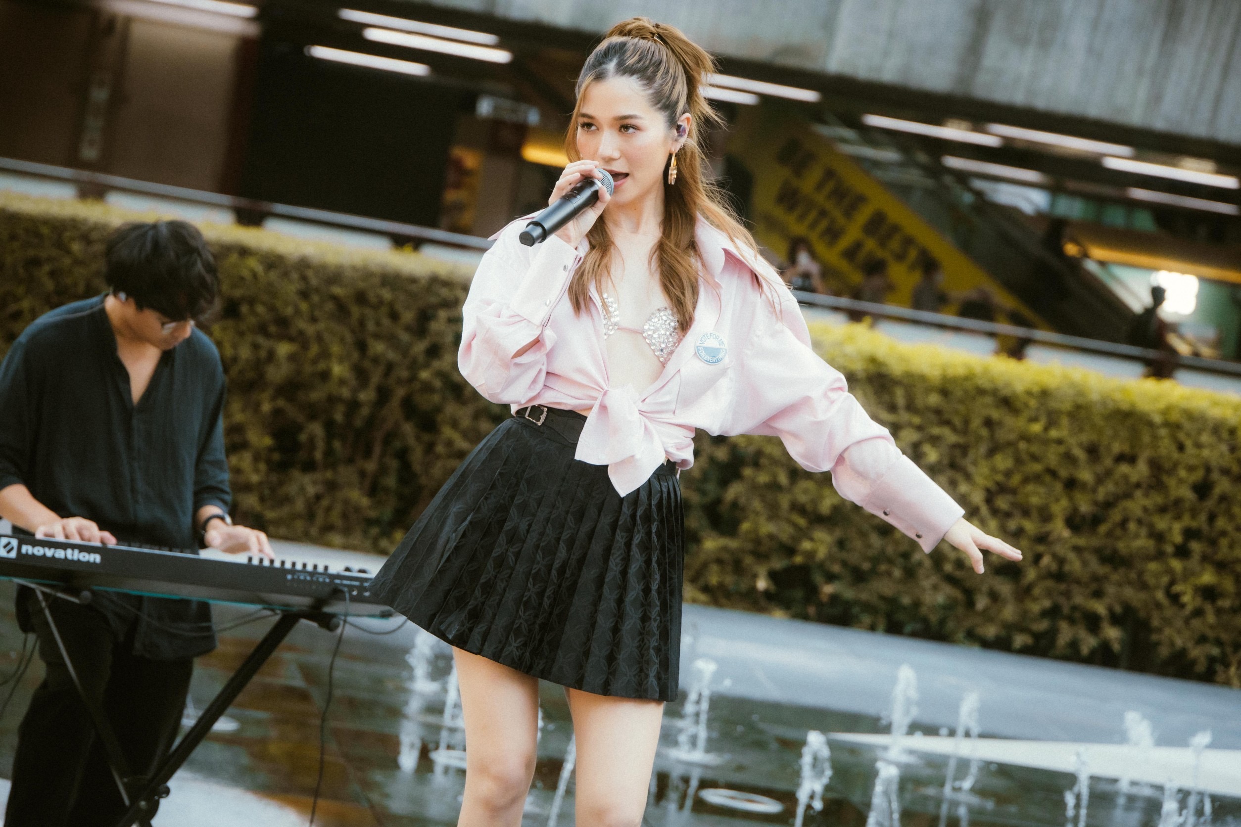 วิโอเลต วอเทียร์ เบรกงาน3เดือน เตรียมคอนเสิร์ตแรก แฮปปี้ เก้า จิรายุ คอยรับฟังปัญหา วิโอเลต วอเทียร์ เบรกงาน3เดือน เตรียมคอนเสิร์ตแรก แฮปปี้ เก้า จิรายุ คอยรับฟังปัญหา