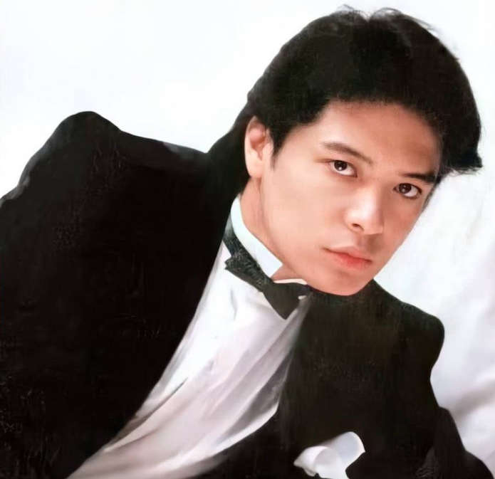 ยังมีชีวิตอยู่!! เผยเหตุผล ‘หลิวเหวินเจิ้ง’ อดีตซุปตาร์ยุค 70 ขอให้ตัวแทนปล่อยข่าวลาโลก