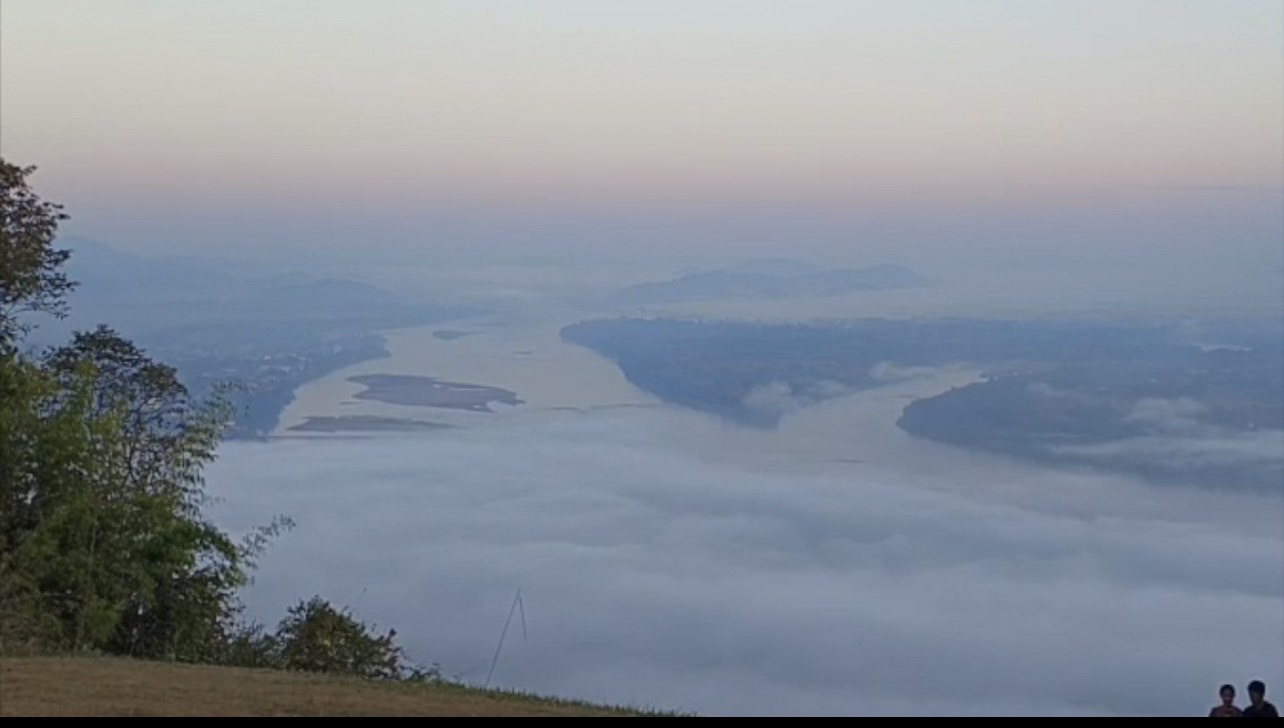 เปิดภาพ ทะเลหมอก ริมโขงที่สกายวอล์ควัดผาตากเสื้อ