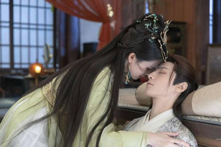 ฟินได้ทั้งพากย์-ซับไทย!! 'จันทราอัสดง' ลงจอทรูวิชั่นส์ สาวก ‘หลัวอวิ๋นซี - ไป๋ลู่’ ห้ามพลาด