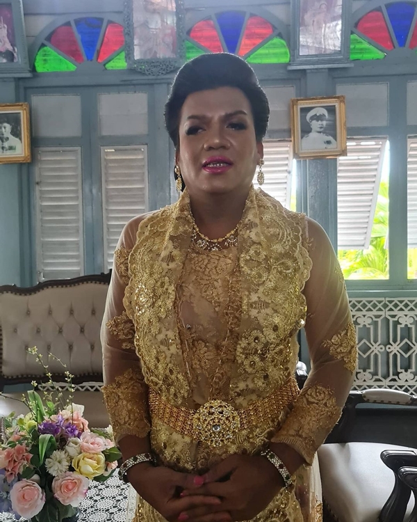 แม่หญิงลี พระมหาเทวีเจ้าแห่งเมืองทิพย์ เปิดตัวหนุ่ม ถูกบูลลี่หยาบคาย แม่หญิงลี พระมหาเทวีเจ้าแห่งเมืองทิพย์ เปิดตัวหนุ่ม ถูกบูลลี่หยาบคาย