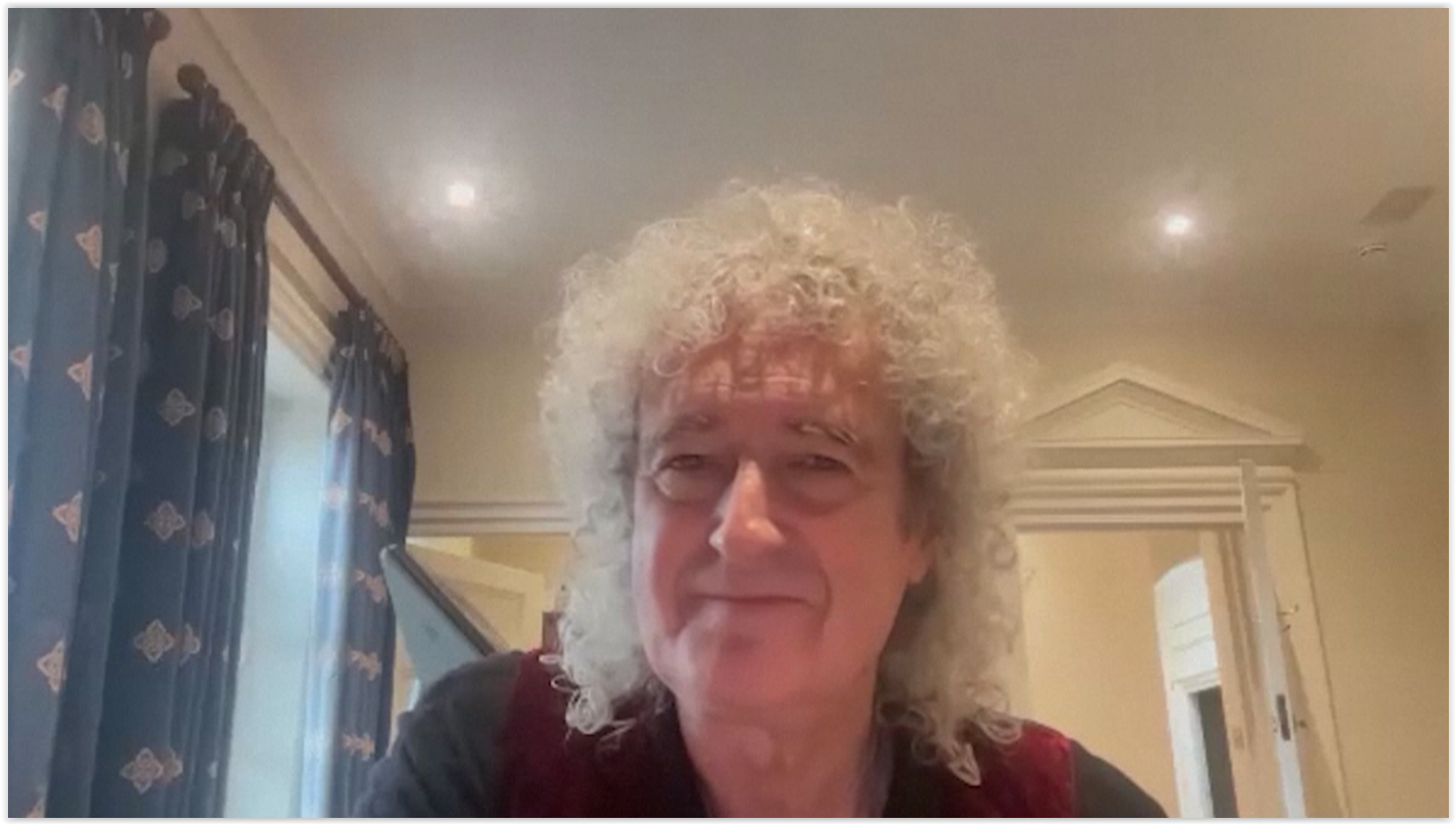 “Brian May” ได้รับบรรดาศักดิ์ชั้นอัศวินจากพระเจ้าชาร์ลส์ที่ 3 แห่งอังกฤษ