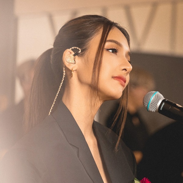 “โบกี้ไลอ้อน” ตื่นเต้นทำเพลงร่วมกับ “ไบร์ท วชิรวิชญ์” ครั้งแรก (มีคลิป)