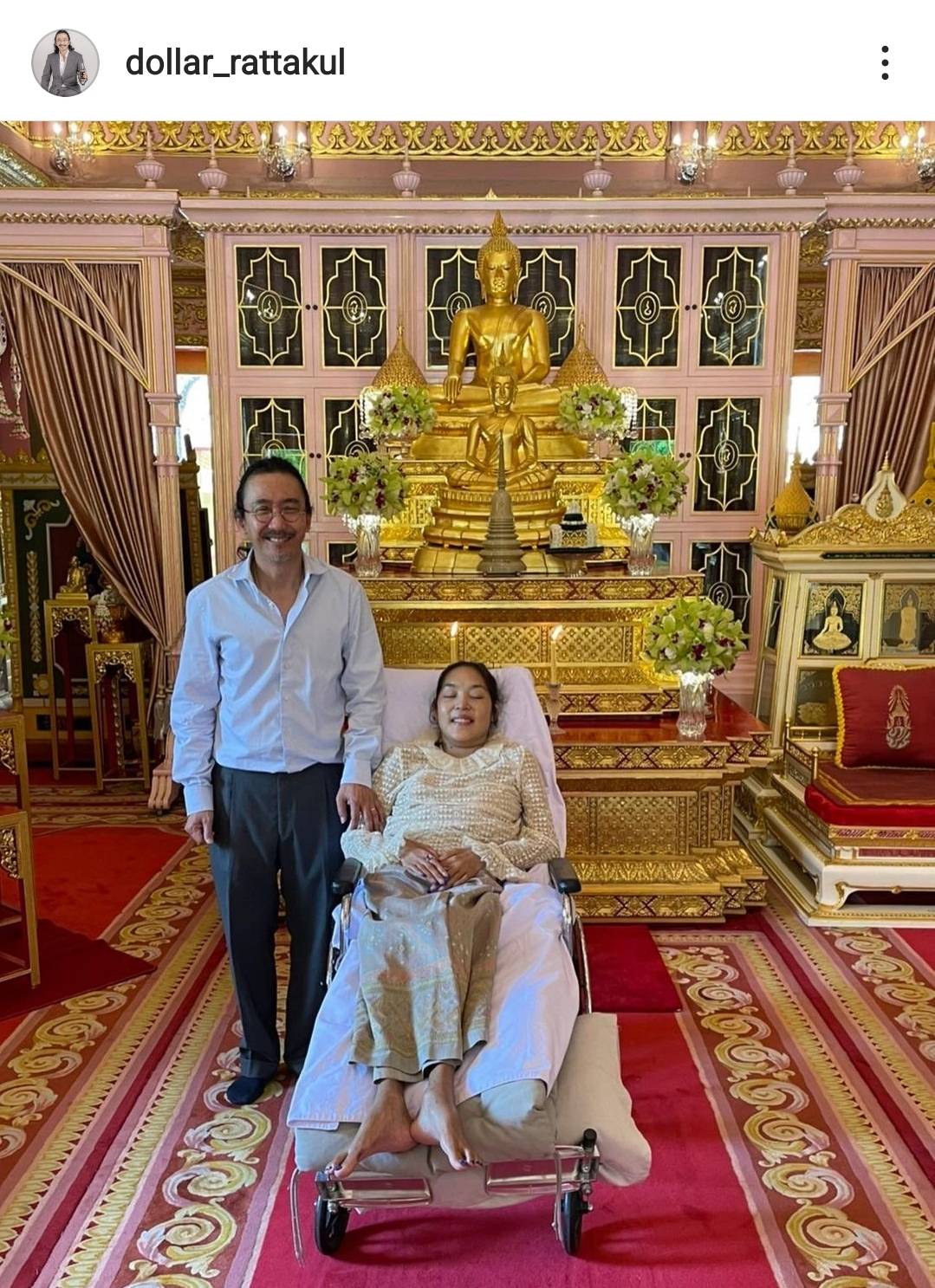 คุณหญิงแมงมุม เข้ารับการฟอกไต และผ่าตัดเย็บแผลกดทับ คุณหญิงแมงมุม เข้ารับการฟอกไต และผ่าตัดเย็บแผลกดทับ