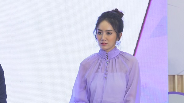 แป้ง ศรันฉัตร์ แฮปปี้หลังชิมรางงานพิธีกร (มีคลิป) แป้ง ศรันฉัตร์ แฮปปี้หลังชิมรางงานพิธีกร (มีคลิป)