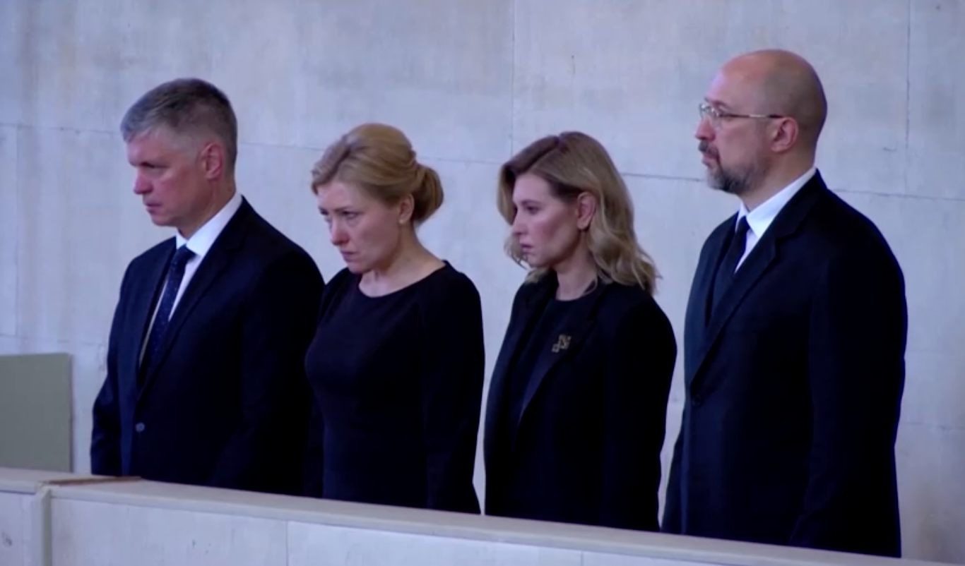 ผู้นำโลกถวายคำอาลัยครั้งสุดท้ายแด่ควีนเอลิซาเบธที่ 2 ผู้นำโลกถวายคำอาลัยครั้งสุดท้ายแด่ควีนเอลิซาเบธที่ 2