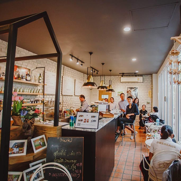 10 คาเฟ่แถวรามคำแหง คาเฟ่สุดเก๋ ห้ามพลาดไปเช็กอิน