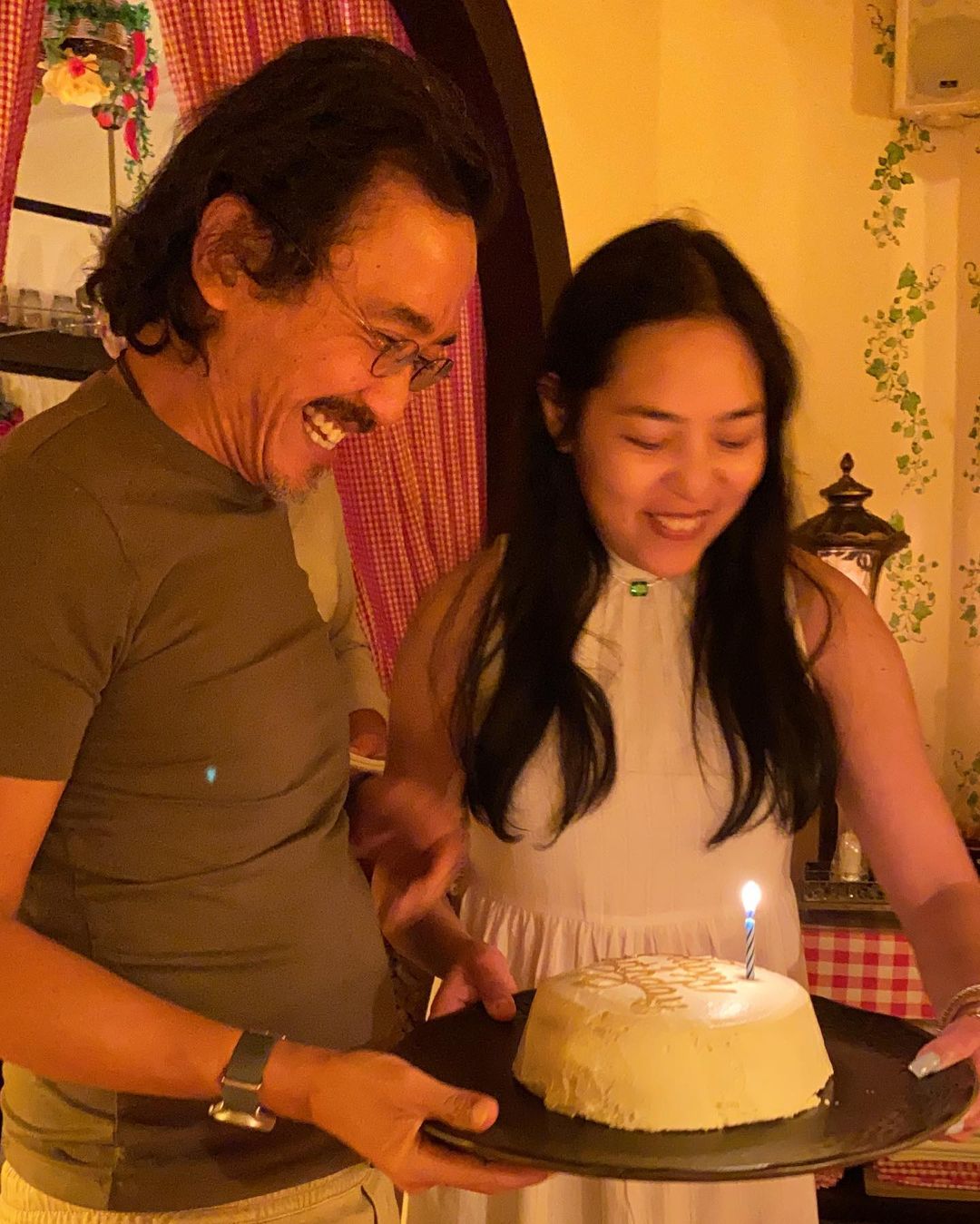 เฉียดตายหลายครั้ง คุณหญิงแมงมุม หมดค่ารักษาตัว 100 ล้าน เสธ.ดอลลาร์ ยอมทำทุกทางให้ภรรยามองเห็น