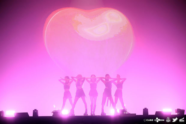 ‘มินนี่ ณิชา’ และ (G)I-DLE!! จัดเต็มคอนเสิร์ตเดี่ยวครั้งแรกในไทย ‘มินนี่ ณิชา’ และ (G)I-DLE!! จัดเต็มคอนเสิร์ตเดี่ยวครั้งแรกในไทย