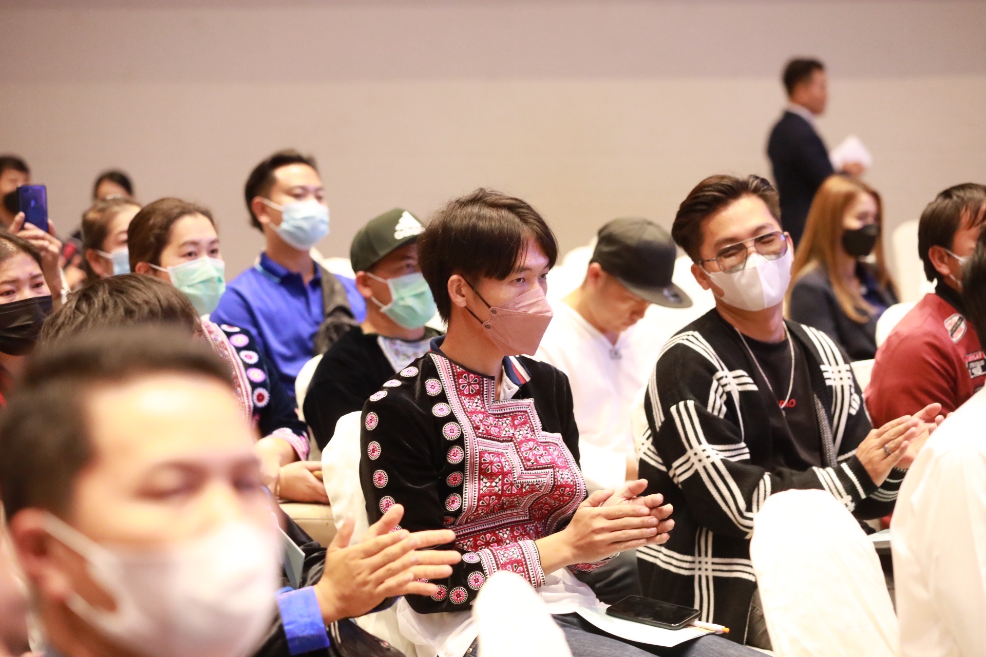 ม้ง Economic Leaders 2022 ยืนยันพาณิชย์ฯ พร้อมสนับสนุนสู่ตลาดโลก ม้ง Economic Leaders 2022 ยืนยันพาณิชย์ฯ พร้อมสนับสนุนสู่ตลาดโลก