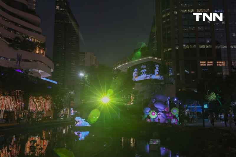 หมูเด้งบุกกรุง แสง สีสุดอลังการ ส่งท้ายปี หมูเด้งบุกกรุง แสง สีสุดอลังการ ส่งท้ายปี