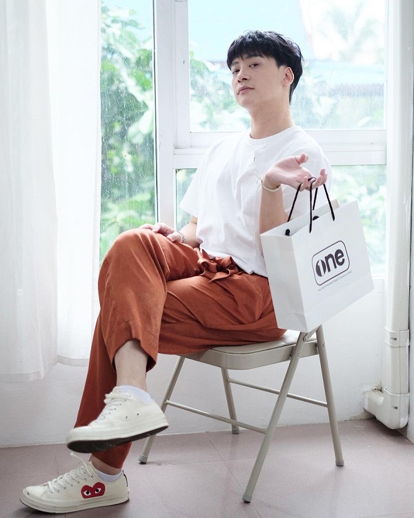  แฟนๆแซว เหมาพวงมาลัย  บี้ สุ กฤษฎิ์ แลกกับการกลับมารับงานในวงการ   (มีคลิป)