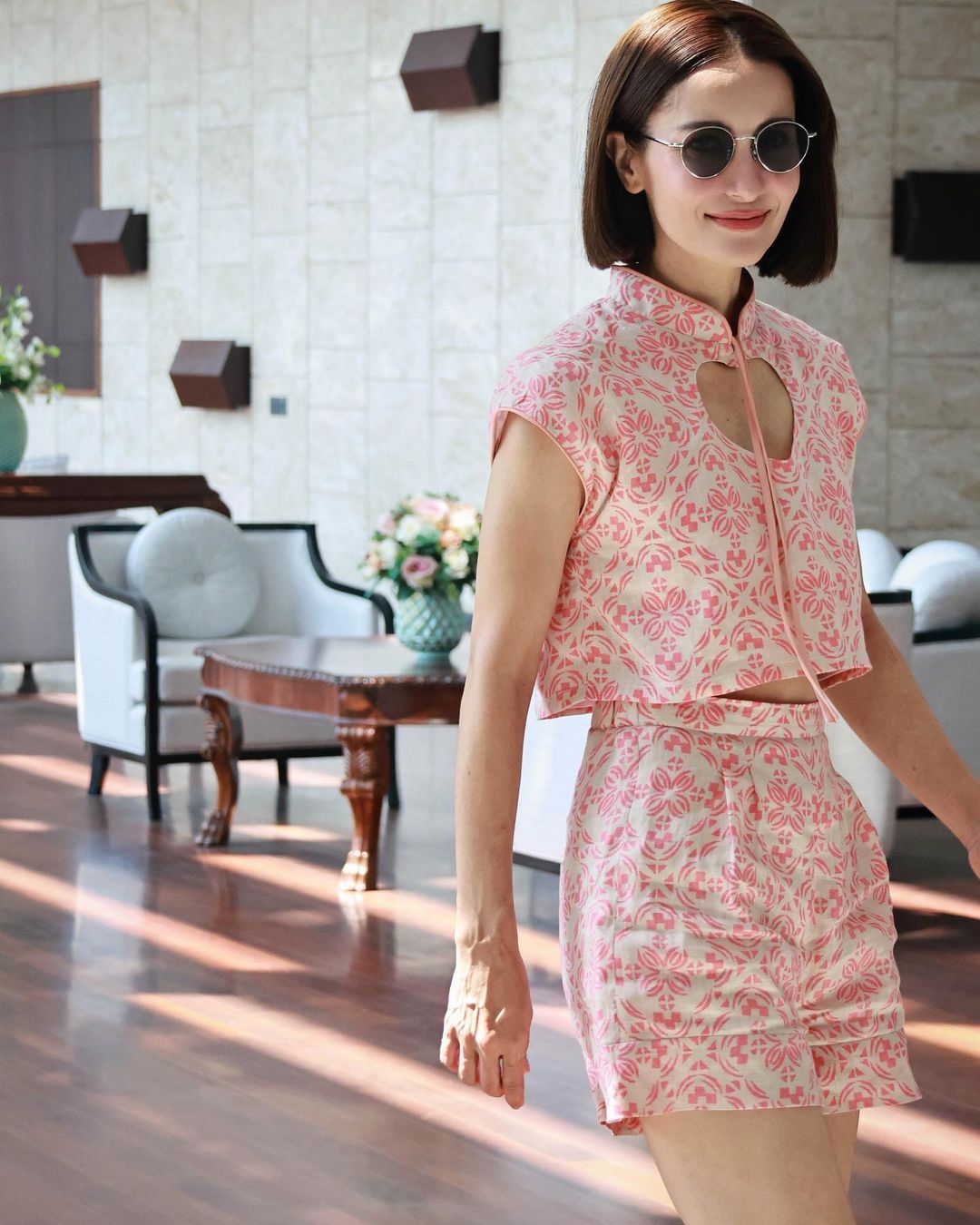 “แอน ทอง” ชื่นชม “แต้ว” ป่วยแต่มาถ่ายละคร (มีคลิป)