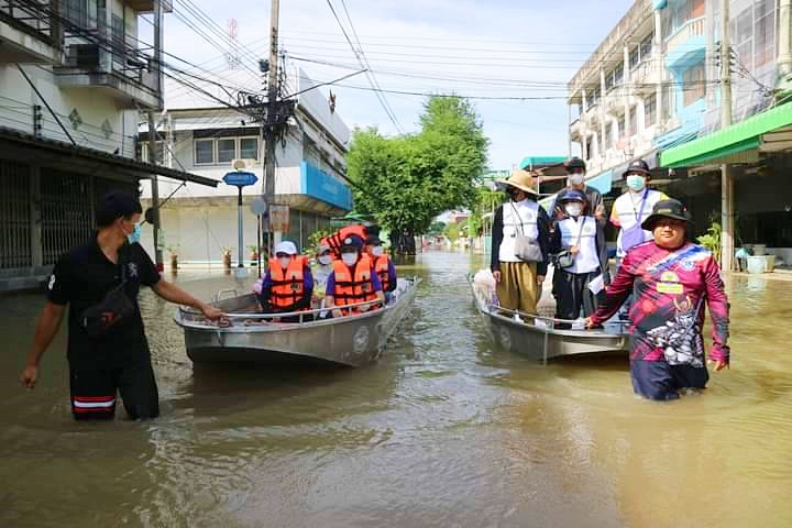 CPF ส่งอาหารจากใจ สู้ภัยน้ำท่วม ต่อเนื่องจนกว่าสถานการณ์จะคลี่คลาย