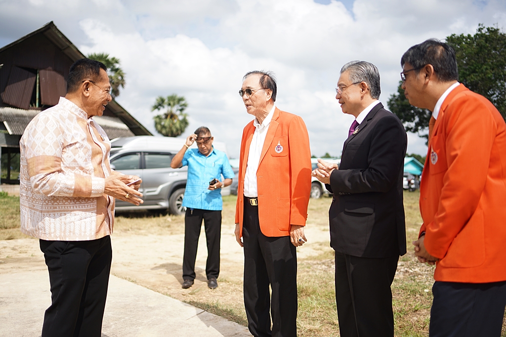 ซีพีเอฟ ส่งมอบ ฟาร์มสาธิตเลี้ยงหมู-ไก่ไข่ Green Farm แก่ ม.วลัยลักษณ์