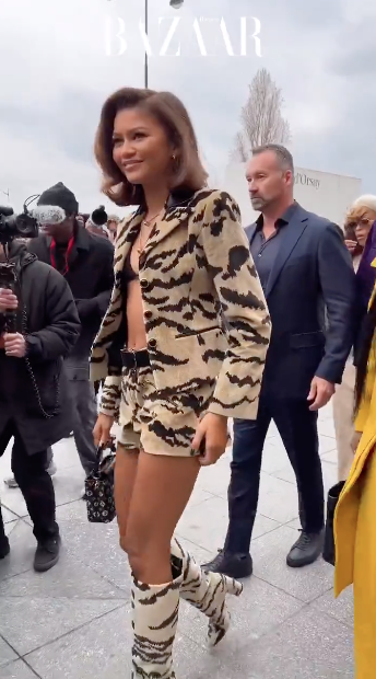 รวมตัวแม่!! 'ญาญ่า-เซนดาย่า-ฮเยอิน NewJeans' นำทัพสตาร์โลกชมโชว์ LV ที่ปารีส