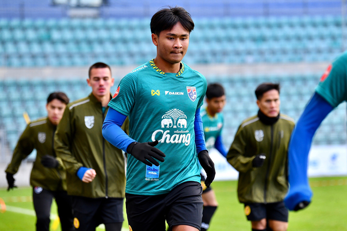 'ช้างศึก' ขาด 'ฉัตรมงคล' ฝึกซ้อมครั้งสุดท้าย ก่อนดวล เอสโตเนีย 'ช้างศึก' ขาด 'ฉัตรมงคล' ฝึกซ้อมครั้งสุดท้าย ก่อนดวล เอสโตเนีย