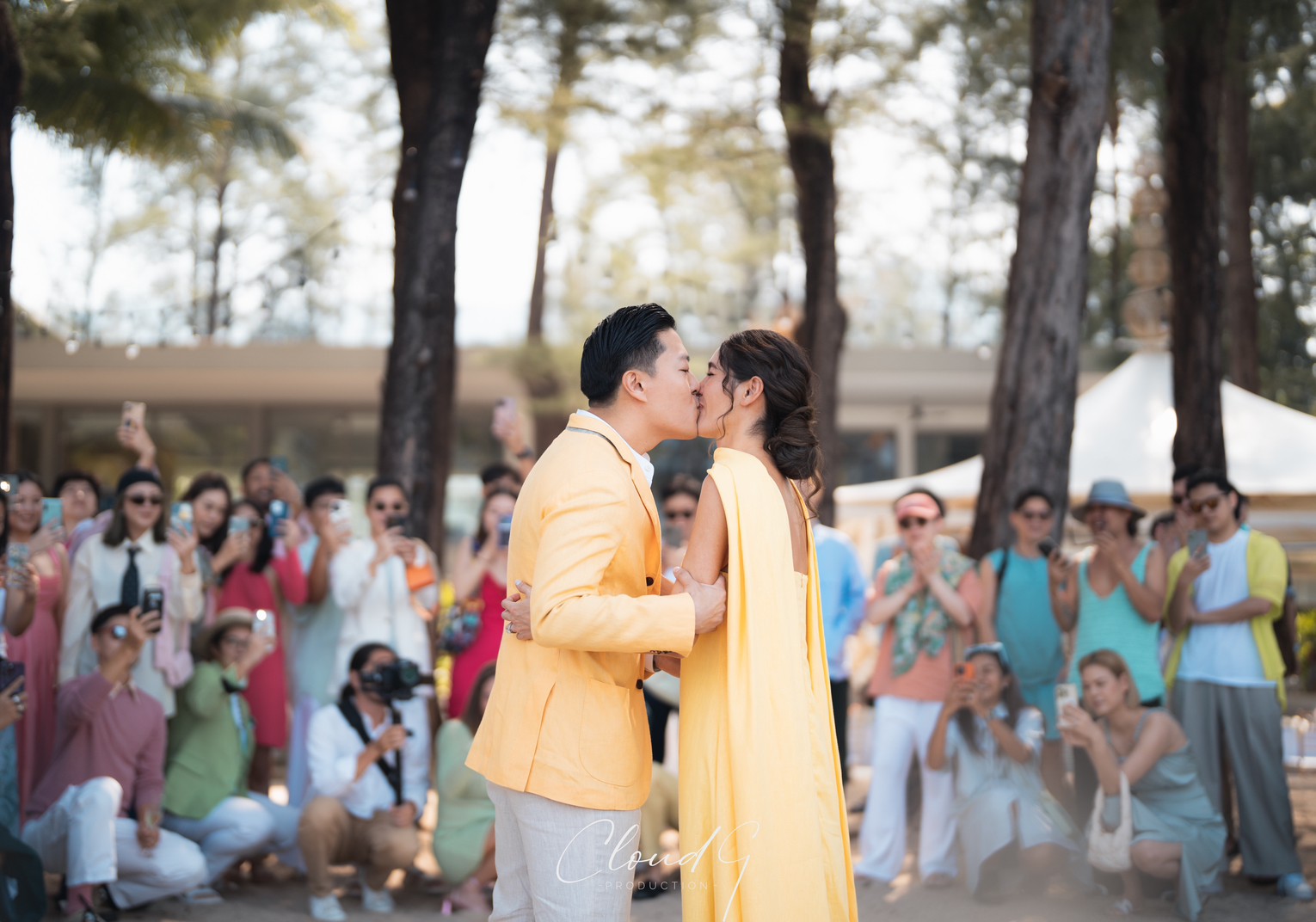 เซย์เยส! “จิ๊บ ปกฉัตร” ถูกแฟนหนุ่มเซอร์ไพรส์คุกเข่าขอแต่งงานริมชายหาด เซย์เยส! “จิ๊บ ปกฉัตร” ถูกแฟนหนุ่มเซอร์ไพรส์คุกเข่าขอแต่งงานริมชายหาด