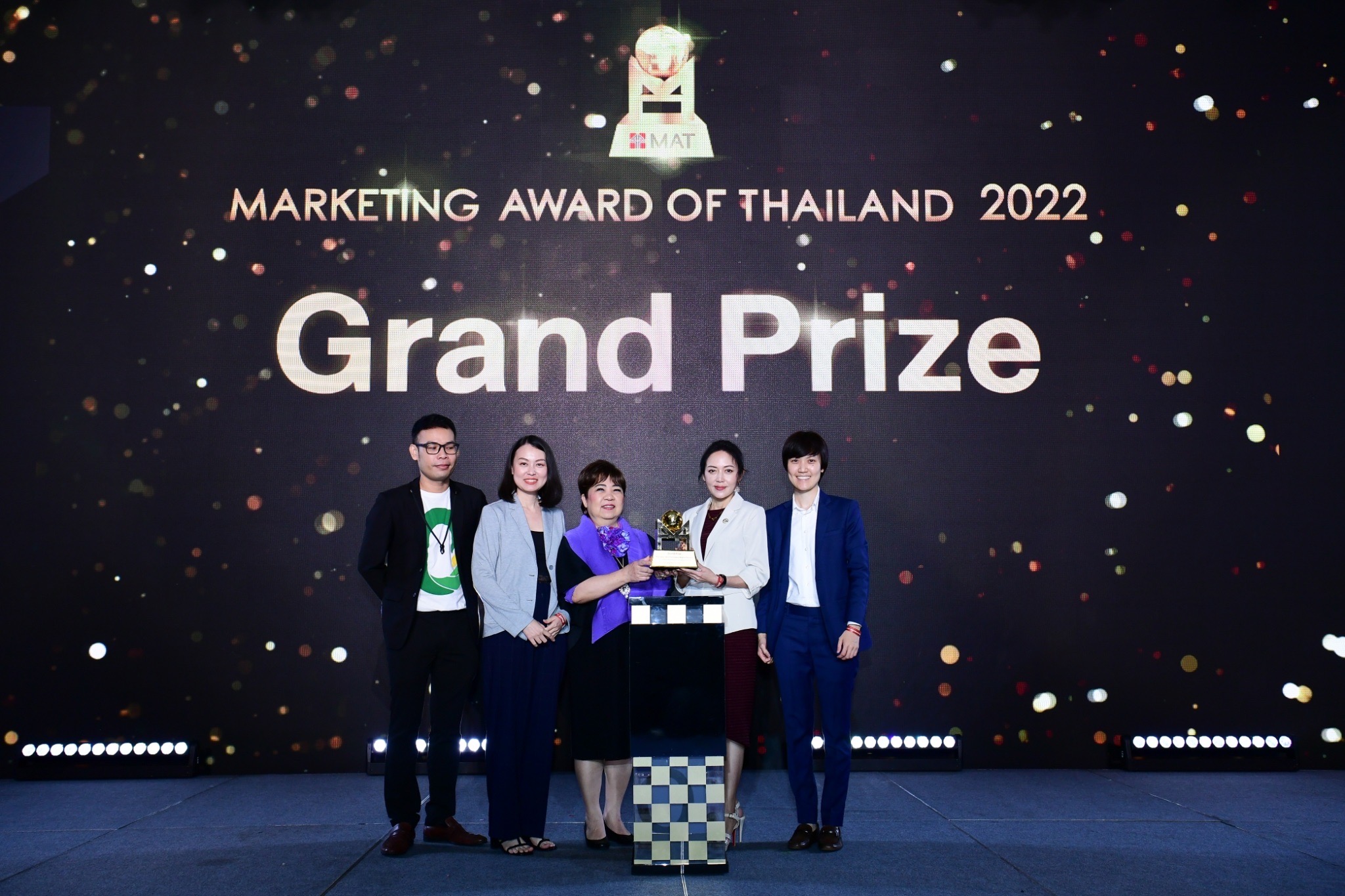 CPF ปลื้ม 'MEAT ZERO' ควงคู่ 'CP โบโลน่า' คว้า 4 รางวัล บนเวที MAT Award 2022 