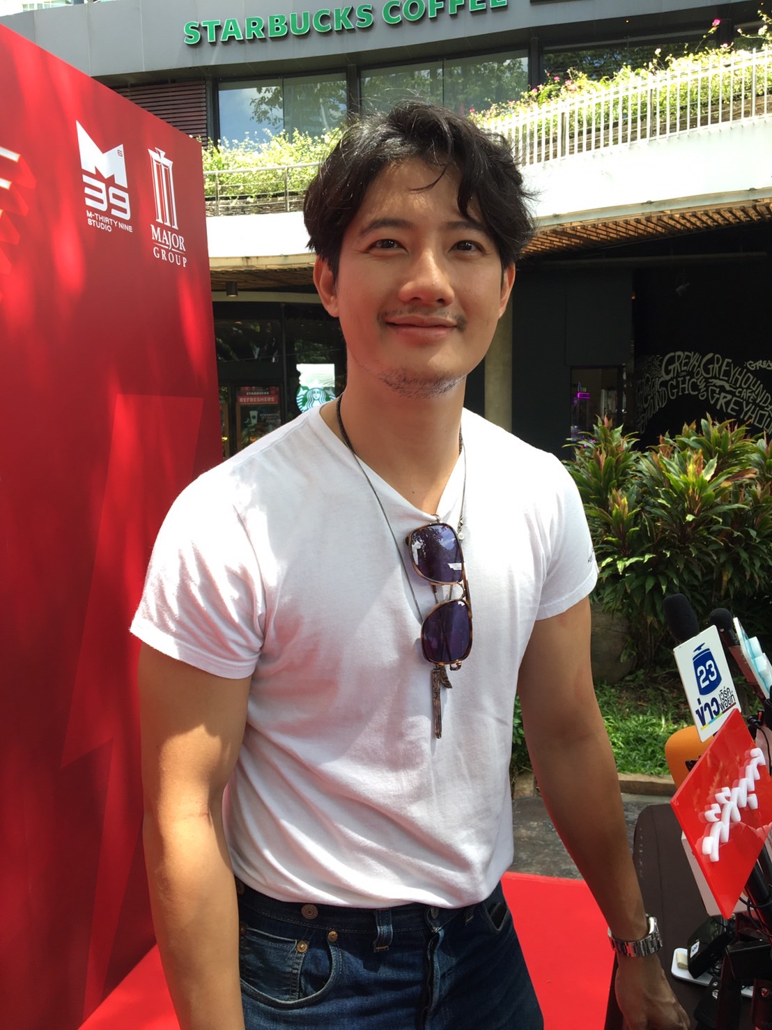 ไม่กระทบงานแน่นอน แม้ เป้ อารักษ์ มีอาการกล้ามเนื้อแขนอักเสบ