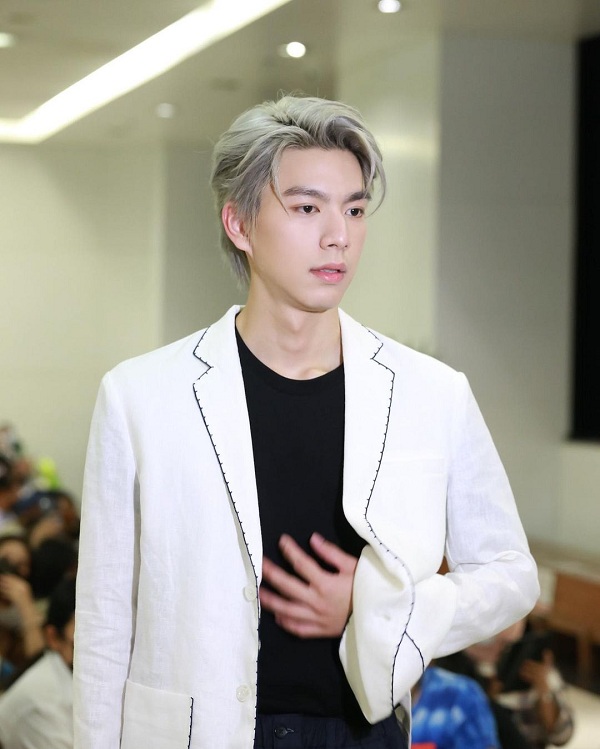 ไบร์ท นรภัทร เผยความในใจและสิ่งที่อยากจะทำให้คุณแม่  (มีคลิป)