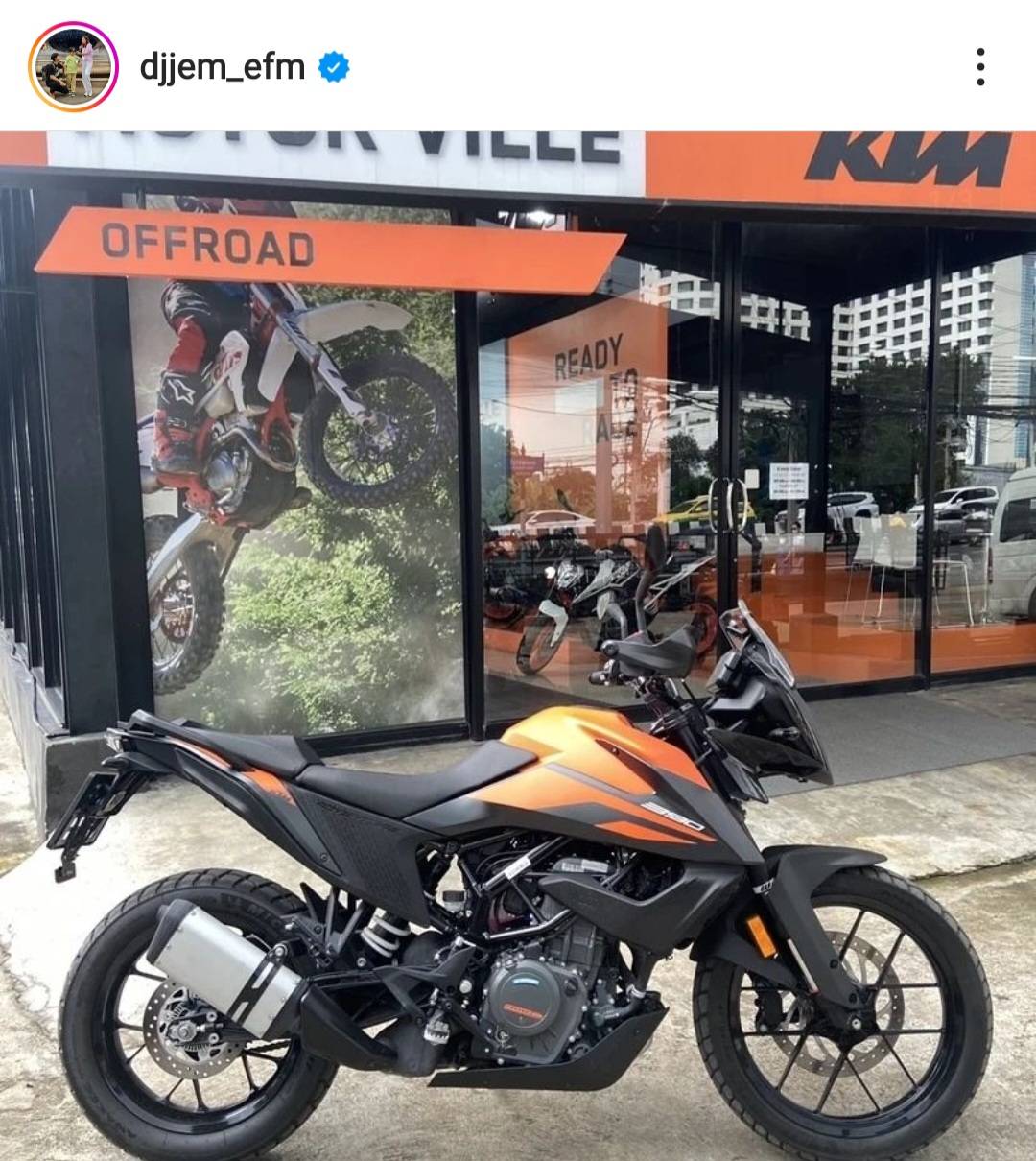 ดีเจเจ็ม โพสต์ประกาศขอความช่วยเหลือ หลังรถมอเตอร์ไซต์หายออกจากโชว์รูม