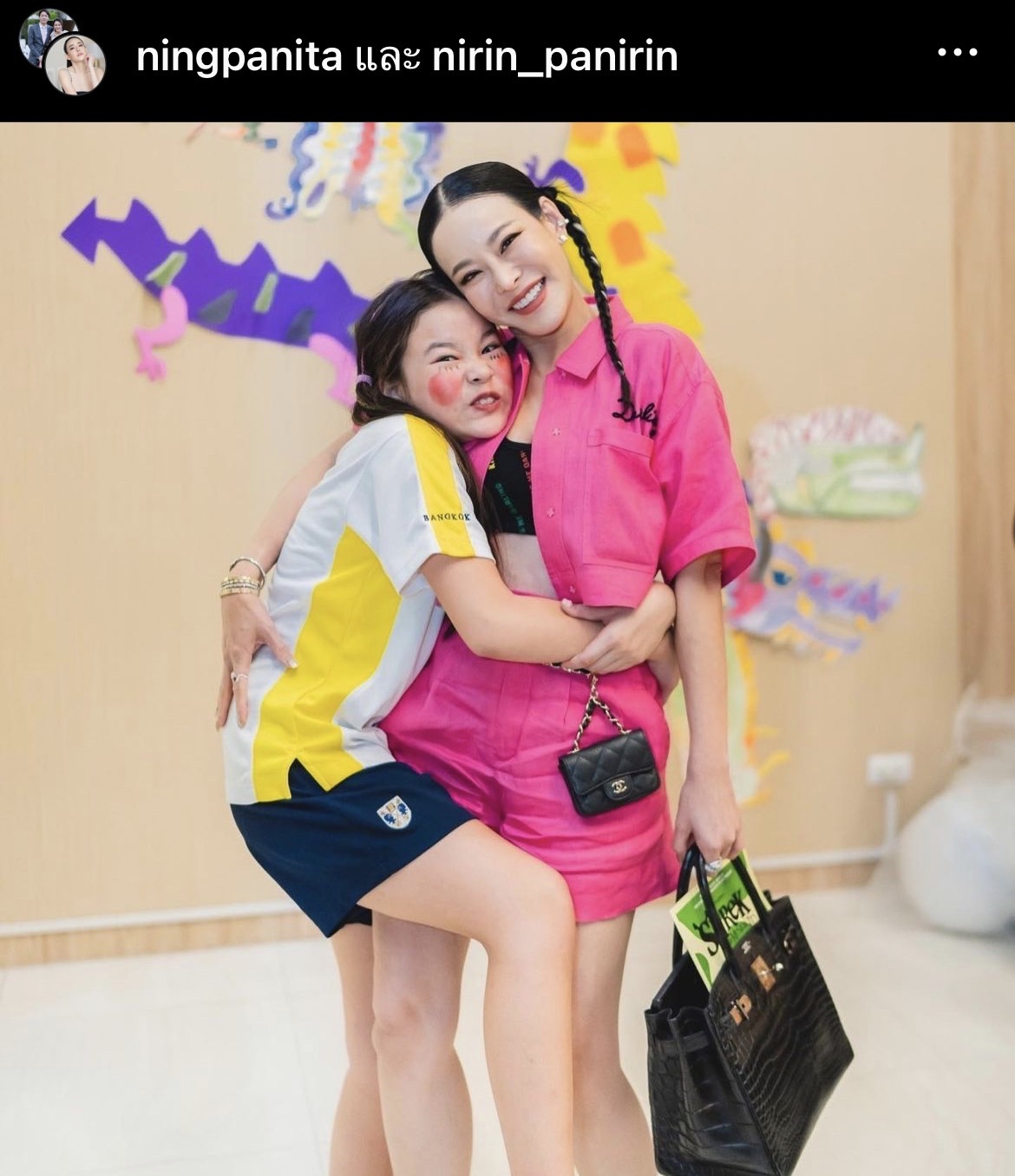 หนิง – จิน ร่วมเฟรมอีกครั้งให้กำลังใจลูกสาว 