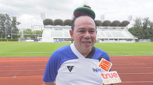 “เสนาหอย” ไม่สนกระแสสังคมบีบเรื่องวิวาห์แฟนเด็กก่อนอยู่กิน   (มีคลิป)