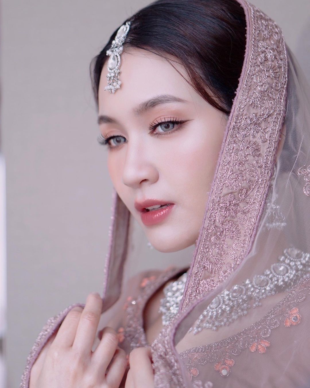 แฟนๆให้กำลังใจ โบกี้ไลอ้อน และ อูน ชนิสรา ได้รับหน้าที่พากย์ไทย The Little Mermaid