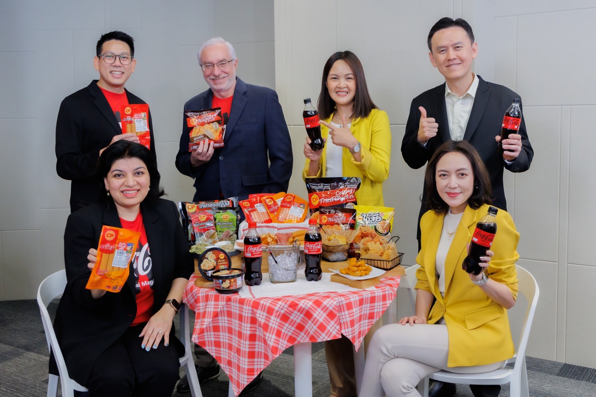 “ซีพีเอฟ” ผนึกกำลัง “โคคา-โคล่า” เปิดตัวคอมโบ “CP-COKE” พร้อมโปรโมชั่นจับคู่สุดพิเศษ