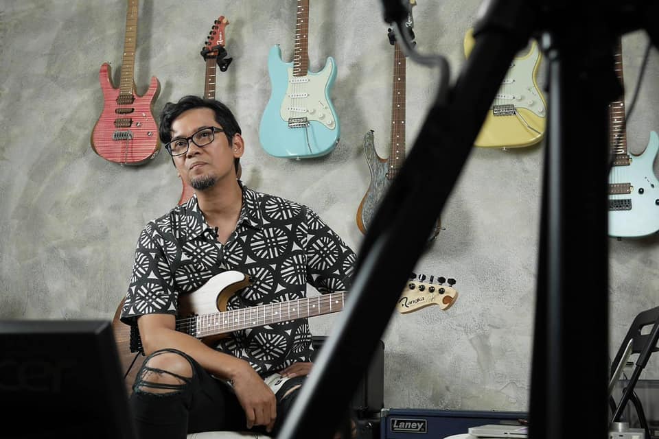 แมว จิรศักดิ์ เผยสาเหตุ รับงานร้องเพลงน้อยลง  พ้อ! อนาคตวางไมค์คงอยู่ไม่ไกล...