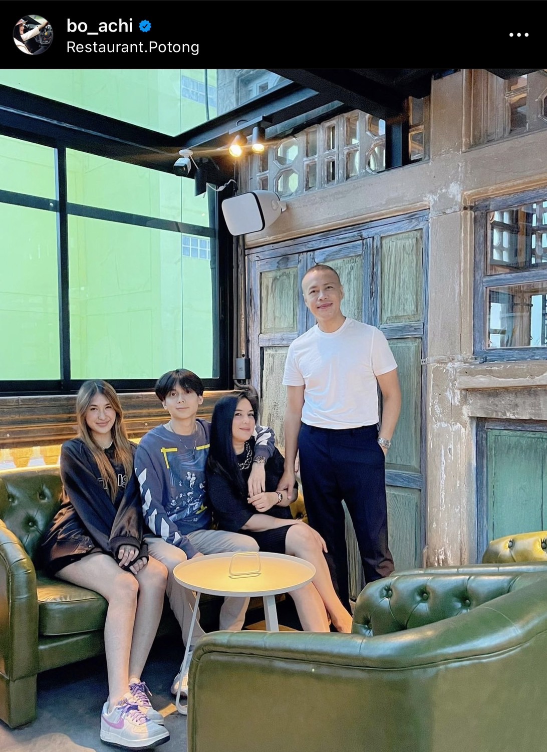 แม่โบ แชร์โมเมนต์น่ารัก น้องอชิ ควงหวานใจ น้องมิย่า ร่วมเฟรมดินเนอร์กับครอบครัว แม่โบ แชร์โมเมนต์น่ารัก น้องอชิ ควงหวานใจ น้องมิย่า ร่วมเฟรมดินเนอร์กับครอบครัว