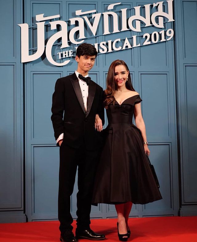  เปิดวาร์ป “น้องทิกเกอร์” ลูกชาย “นิโคล” หล่อเข้มหุ่นดีในวัย 16 ปี จน “แมว จิรศักดิ์” ยังงง สาวๆแห่เรียกพ่อ 