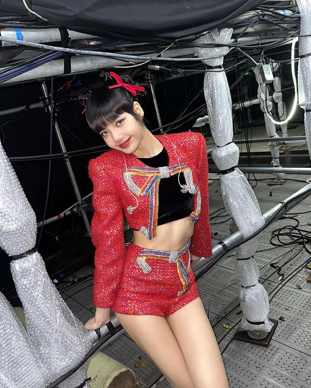 ปังทะลุ90ล้าน!! 'ลิซ่า BLACKPINK' สาวเอเชียผู้ติดตาม IG มากที่สุด ปังทะลุ90ล้าน!! 'ลิซ่า BLACKPINK' สาวเอเชียผู้ติดตาม IG มากที่สุด