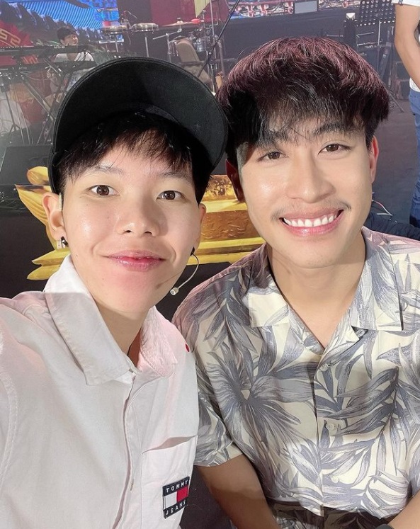 นุ๊ก-ปาย เจ้าของศัพท์ใหม่ 'เฟื่อน' คำตรงกลางระหว่าง เพื่อนและแฟน นุ๊ก-ปาย เจ้าของศัพท์ใหม่ 'เฟื่อน' คำตรงกลางระหว่าง เพื่อนและแฟน