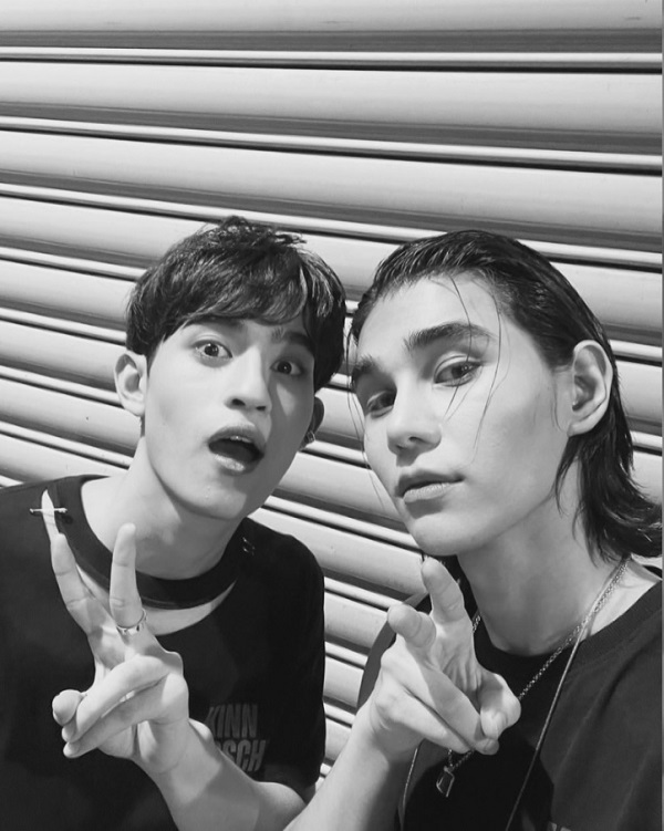 เจฟ ซาเตอร์ ทำเพลงให้คู่จิ้น บาร์โค้ด เสร็จเรียบร้อยแล้ว เจฟ ซาเตอร์ ทำเพลงให้คู่จิ้น บาร์โค้ด เสร็จเรียบร้อยแล้ว