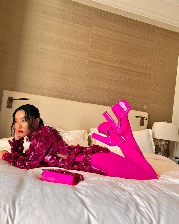 บาร์บี้บุกกรุงโรม!! ‘แอน แฮธาเวย์ - ฮวาซา’ กระทบไหล่ในธีมสุดพิงก์ บาร์บี้บุกกรุงโรม!! ‘แอน แฮธาเวย์ - ฮวาซา’ กระทบไหล่ในธีมสุดพิงก์