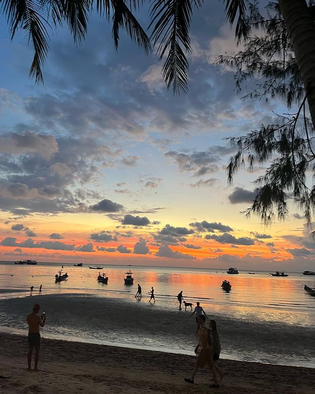 ฮอตไม่ไหว!! 'หลุยส์ พาร์ทริดจ์' พระเอก Enola Holmes ลัดฟ้าเที่ยวทะเลไทย ฮอตไม่ไหว!! 'หลุยส์ พาร์ทริดจ์' พระเอก Enola Holmes ลัดฟ้าเที่ยวทะเลไทย