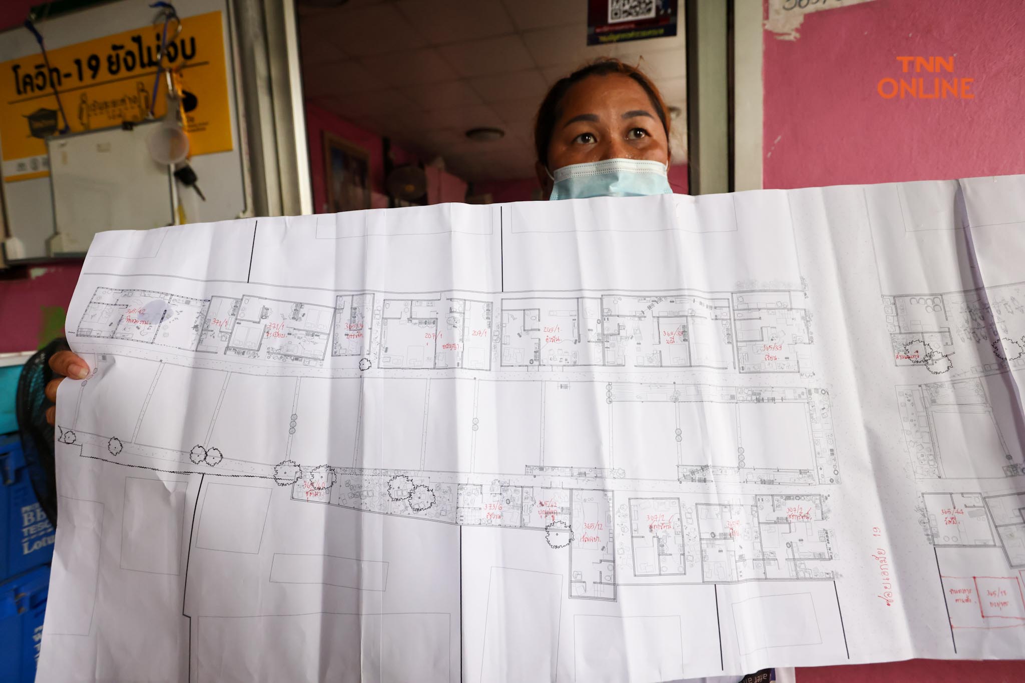 ”นฤมล” ลงพื้นที่เอกมัย 19 ช่วยไปป์ ภูวกร ชู นโยบายบ้านประชารัฐ 360 องศา เปลี่ยนเงินเช่าเป็นเงินผ่อน ให้ทุกคนมีโฉนดของตัวเอง ”นฤมล” ลงพื้นที่เอกมัย 19 ช่วยไปป์ ภูวกร ชู นโยบายบ้านประชารัฐ 360 องศา เปลี่ยนเงินเช่าเป็นเงินผ่อน ให้ทุกคนมีโฉนดของตัวเอง