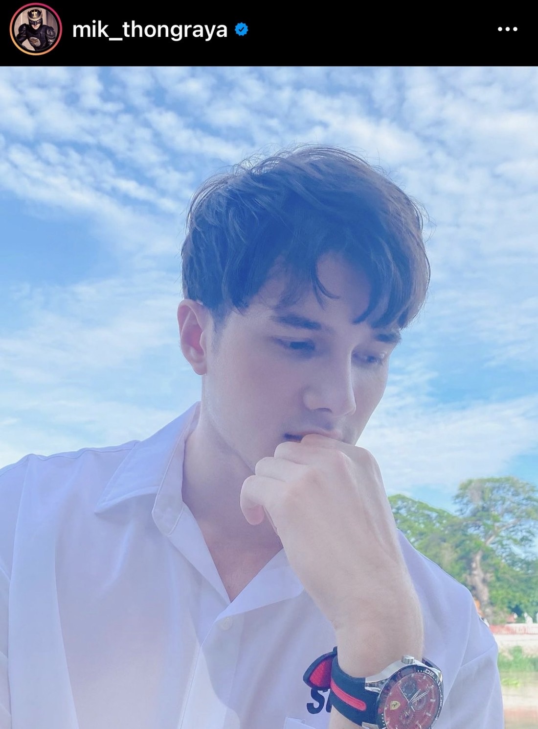 มิกค์ ทองระย้า บ้านแม่ที่สระบุรี น้ำเข้าบ้าน ท่วมชั้นหนึ่งแล้ว มิกค์ ทองระย้า บ้านแม่ที่สระบุรี น้ำเข้าบ้าน ท่วมชั้นหนึ่งแล้ว