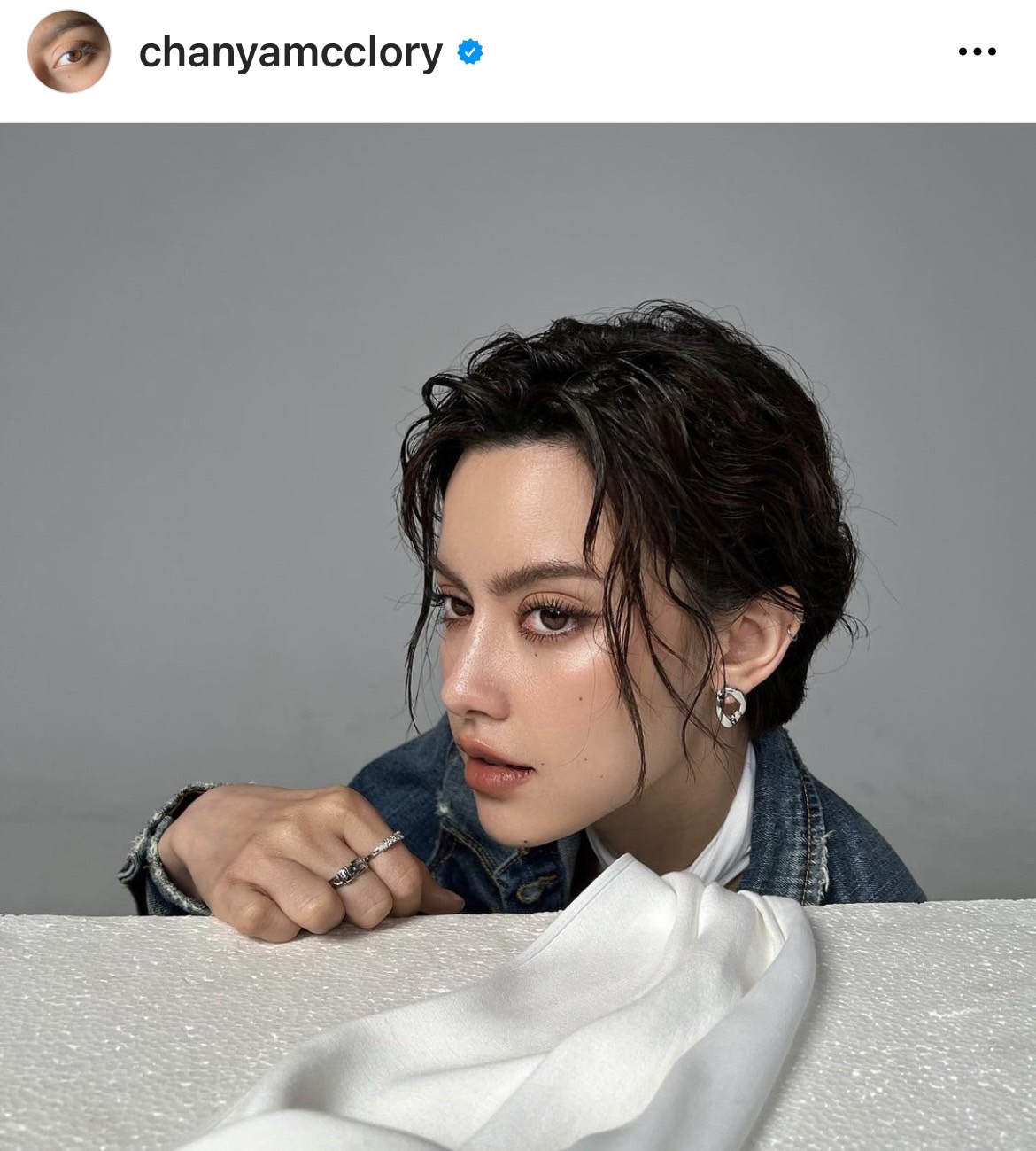 โซเชียลร้อนอีกรอบ!  เพื่อน นิ้ง ชัญญ่า ลงไอจีสตอรี่หย่อนภาพนี้?? 