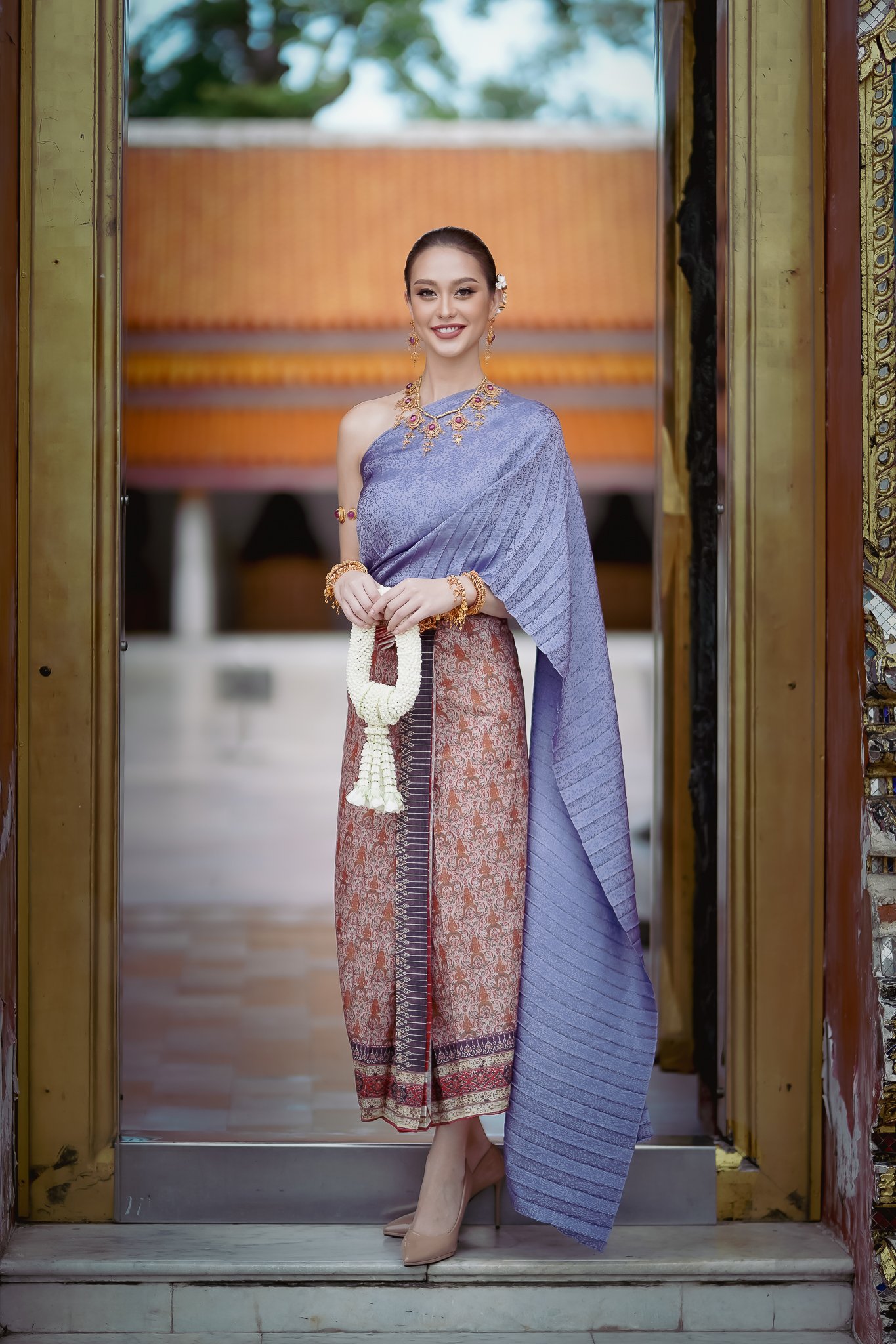 เอาฤกษ์เอาชัย 30 สาวงาม MUT2022 สวมชุดไทยไปทำบุญ (มีคลิป)