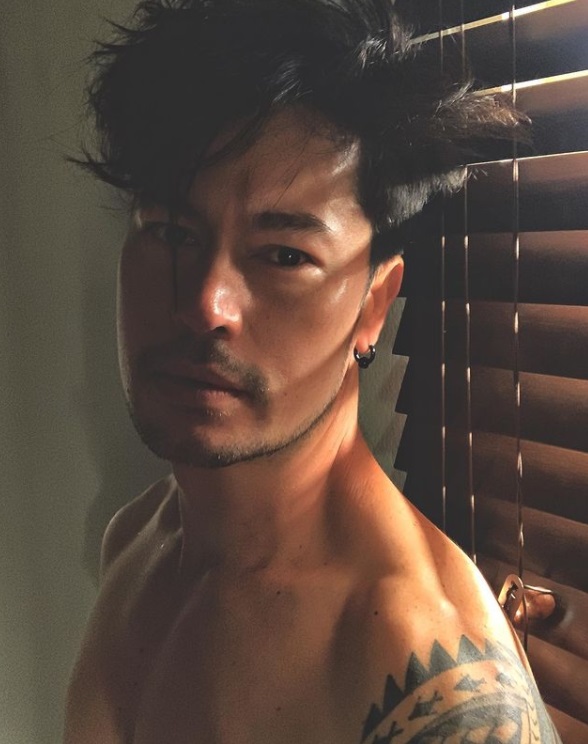 อ้น สราวุธ ยอมรับเป็นพระเอกยุค90 ถูกสาวใหญ่เสนอเงินขอเลี้ยงดูจริง อ้น สราวุธ ยอมรับเป็นพระเอกยุค90 ถูกสาวใหญ่เสนอเงินขอเลี้ยงดูจริง